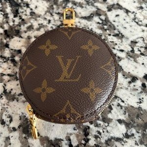 Louis Vuitton coin pouch